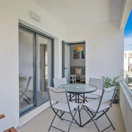 Apartment Garden Family By Costarentals - Ref M9
